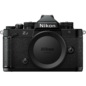 Digitalni fotoaparat Nikon Z f + 24-70 f/4 Kit