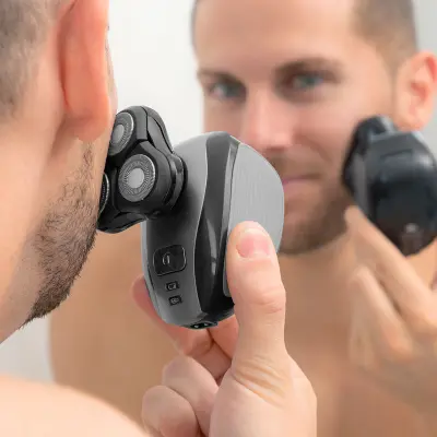 INNOVAGOODS 5-u-1 punjivi ergonomski višenamjenski aparat za brijanje Shavestyler