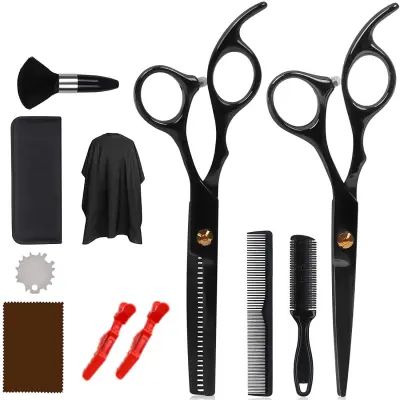 Frizerski set (11 dijelova) sa škarama, češljevima, kopčama i ogrtačem