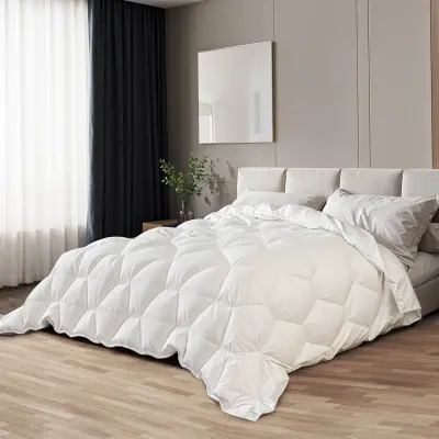The White Stone ljetna poplun 200x220 cm, 150 g | Mekano punjenje od vate Soft | Prešani poplun od hipoalergenske mikrovlakana, bijeli