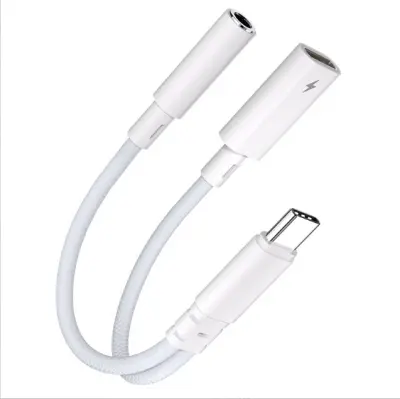 AC06_P15 USB-C na 3.5mm audio adapter s PD punjenjem Bijela