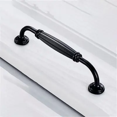 Ručka za ormarić od aluminijske legure - Moderni stil, razmak rupa 128 mm Crna