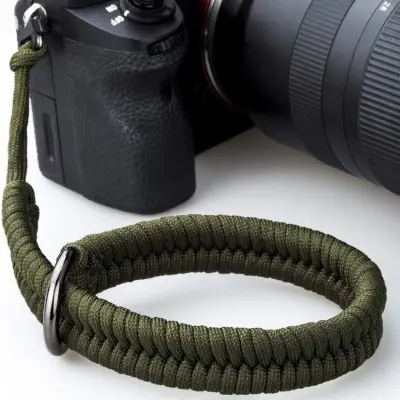 Ručno pleteni remen za zapešće za fotoaparat - Crveni najlonski Paracord sa spojnicom od nehrđajućeg čelika Crvena