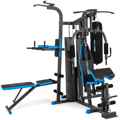 THUNDER® HEAVY Multi-Gym, 4 stanice, utezi 92,5 kg, podesiva klupa, gornji i donji koturači, vreća za udaranje