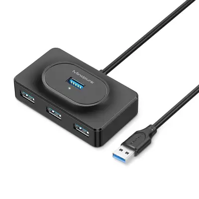4-portni USB 3.0 kvadratni hub - Brzi prijenos podataka i proširenje Crna
