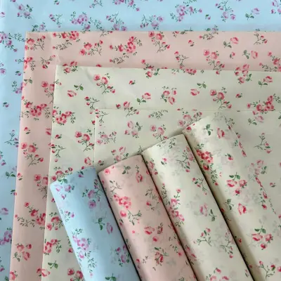 Papir za zamatanje s cvjetnim printom 50x35 cm, plava podloga, 100 listova - za zamatanje poklona i rukotvorine Plava/Tamno plava