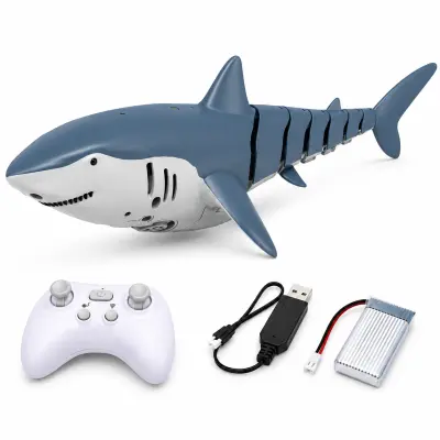RC morski pas na daljinsko upravljanje SHARKOR, 360° okretaji, vodootporan IP44, LED svjetla i prskanje vode | SHARKOR