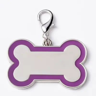 Set od 2 metalne personalizirane bedževe za ljubimce s obodom Purple