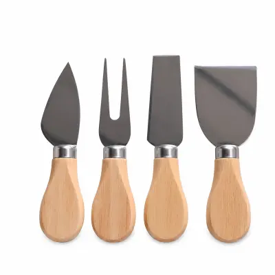 Set od 4 noža za sir s hrastovim drškama i inox oštricama