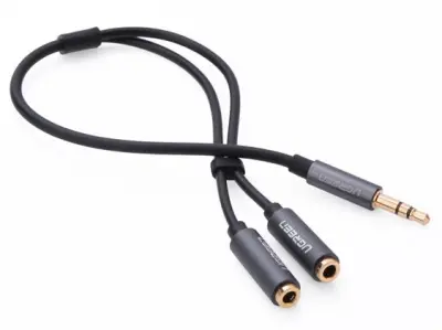 Ugreen 3,5 mm (M) na 2x audio (F) adapter, crni - polietilenska vrećica